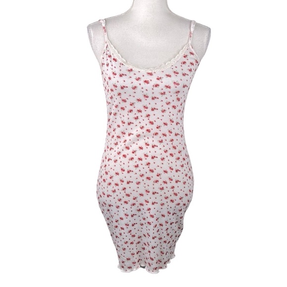 SHEIN Dresses & Skirts - Shein White & Red Pink Roses 90's Y2K V-Neck Lace Neckline Summer Dress Size S